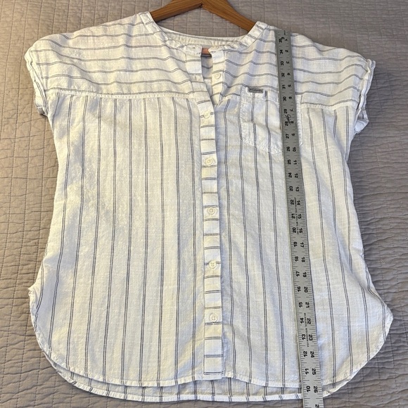 100% Cotton Casual Striped Button-Down Shirt - Picture 5 of 9